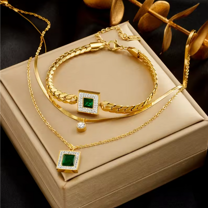 Golden Emerald Charm
